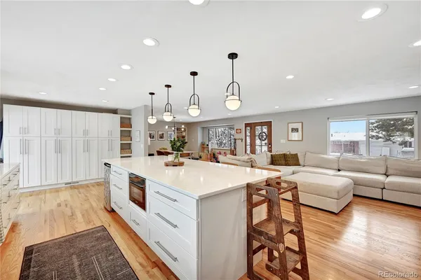 $3,200 | 6526 South Elizabeth Way, Centennial, CO 80121