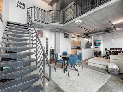 a view of entryway and hall