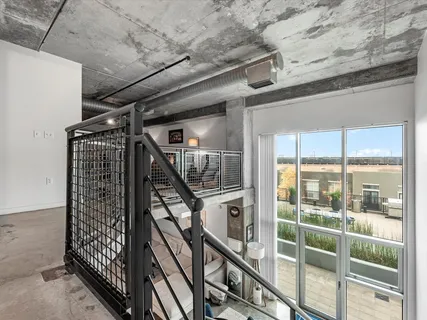 $300,000 | 2000 Bagby Street, Unit 5423, Houston, TX 77002