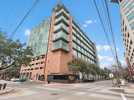 $310,000 | 2000 Bagby Street, Unit 5423, Houston, TX 77002
