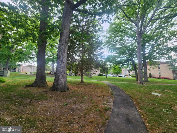 $2,300 | 2010 Colts Neck Road, Unit 2B, Reston, VA 20191
