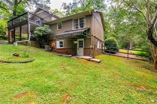 $1,400 | 4932 Rock Haven Drive Southwest, Lilburn, GA 30047