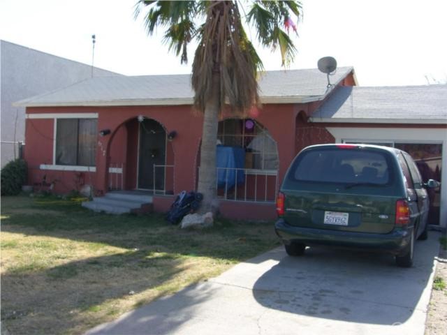 617 West 1st Street, Unit 2 Rialto, CA 92376 - Photo 1 of 1 MAIN HOUSE IN FRONT