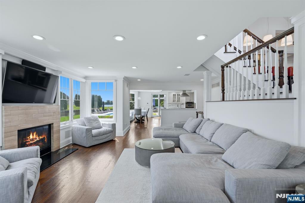 13 Rivers Edge Drive Rumson, NJ 07760 - Photo 18 of 50 Gallery Image 18