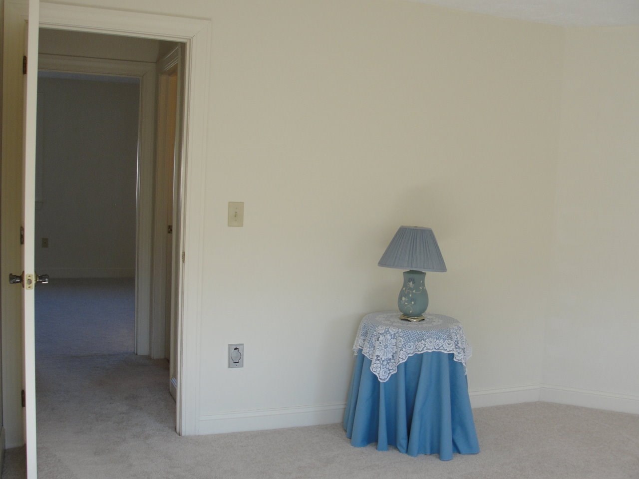 252 Winding Pond Road Londonderry, NH 03053 - Photo 17 of 36