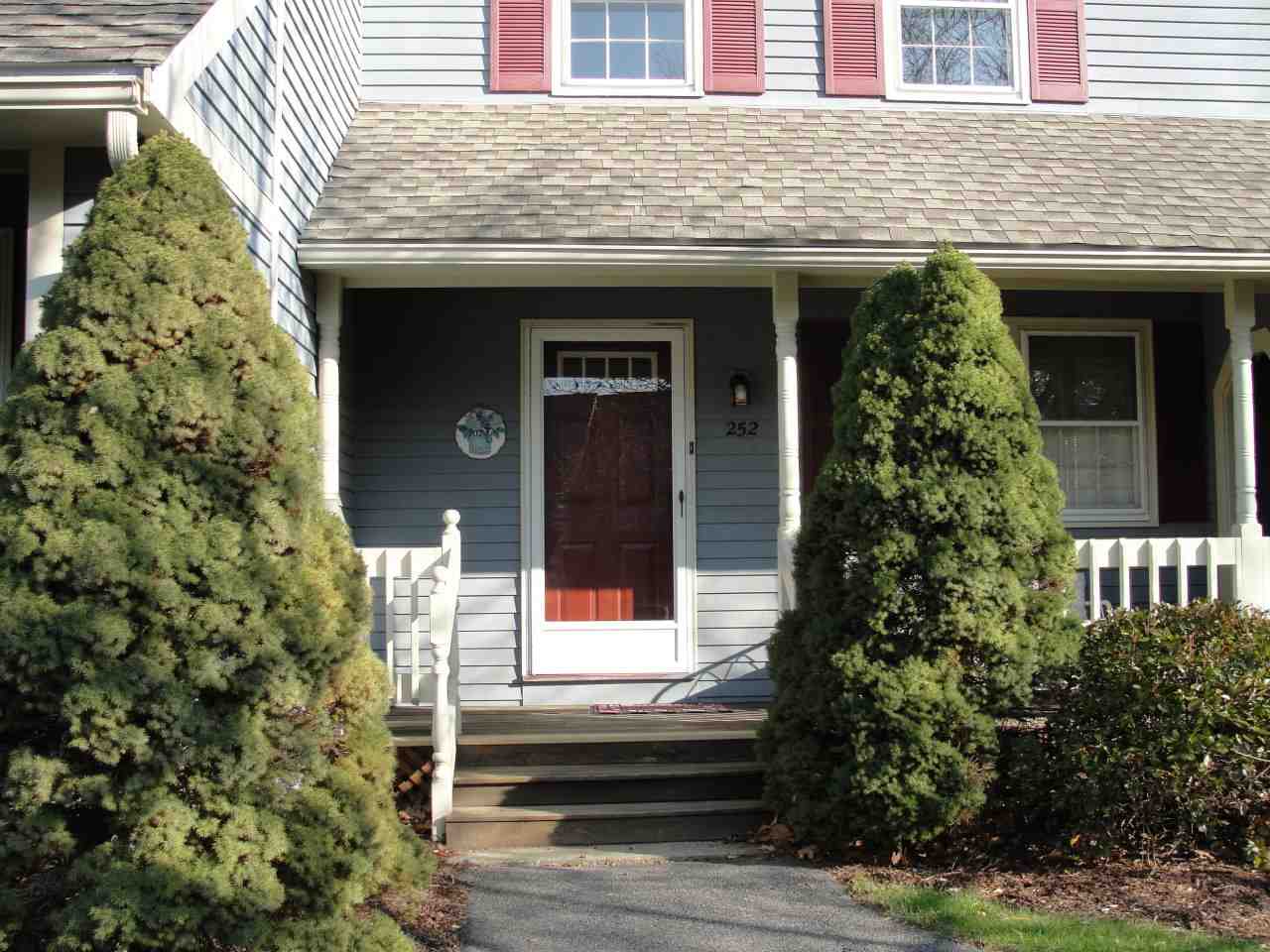 252 Winding Pond Road Londonderry, NH 03053 - Photo 4 of 36