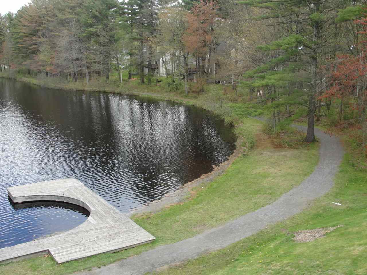 252 Winding Pond Road Londonderry, NH 03053 - Photo 32 of 36