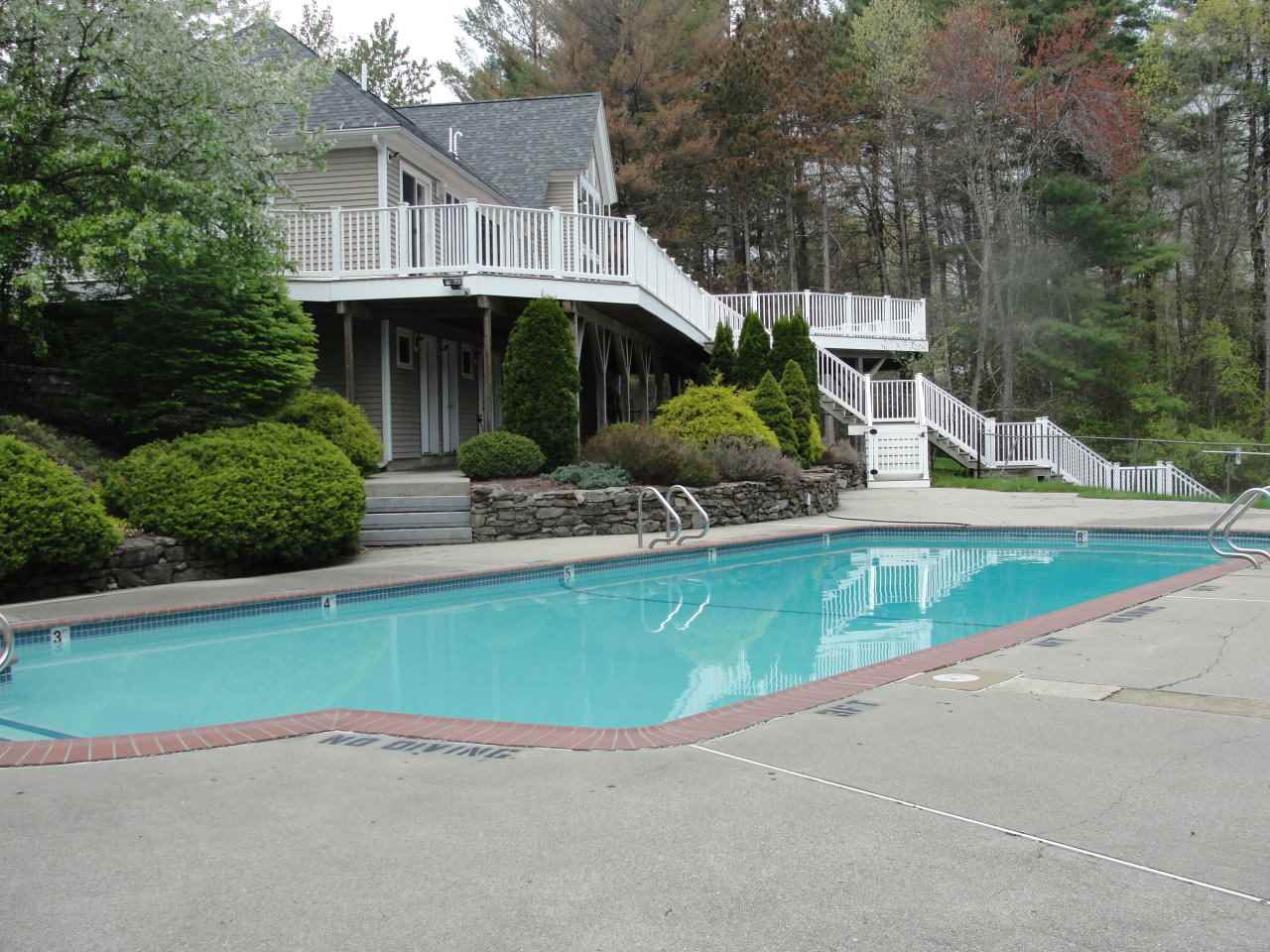 252 Winding Pond Road Londonderry, NH 03053 - Photo 33 of 36
