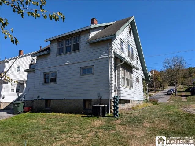 $79,900 | 140 Maple Street, Jamestown, NY 14701