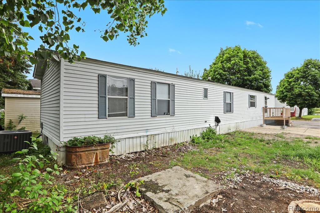 351 North Squirrel Road Auburn Hills, MI 48326 - Photo 17 of 18