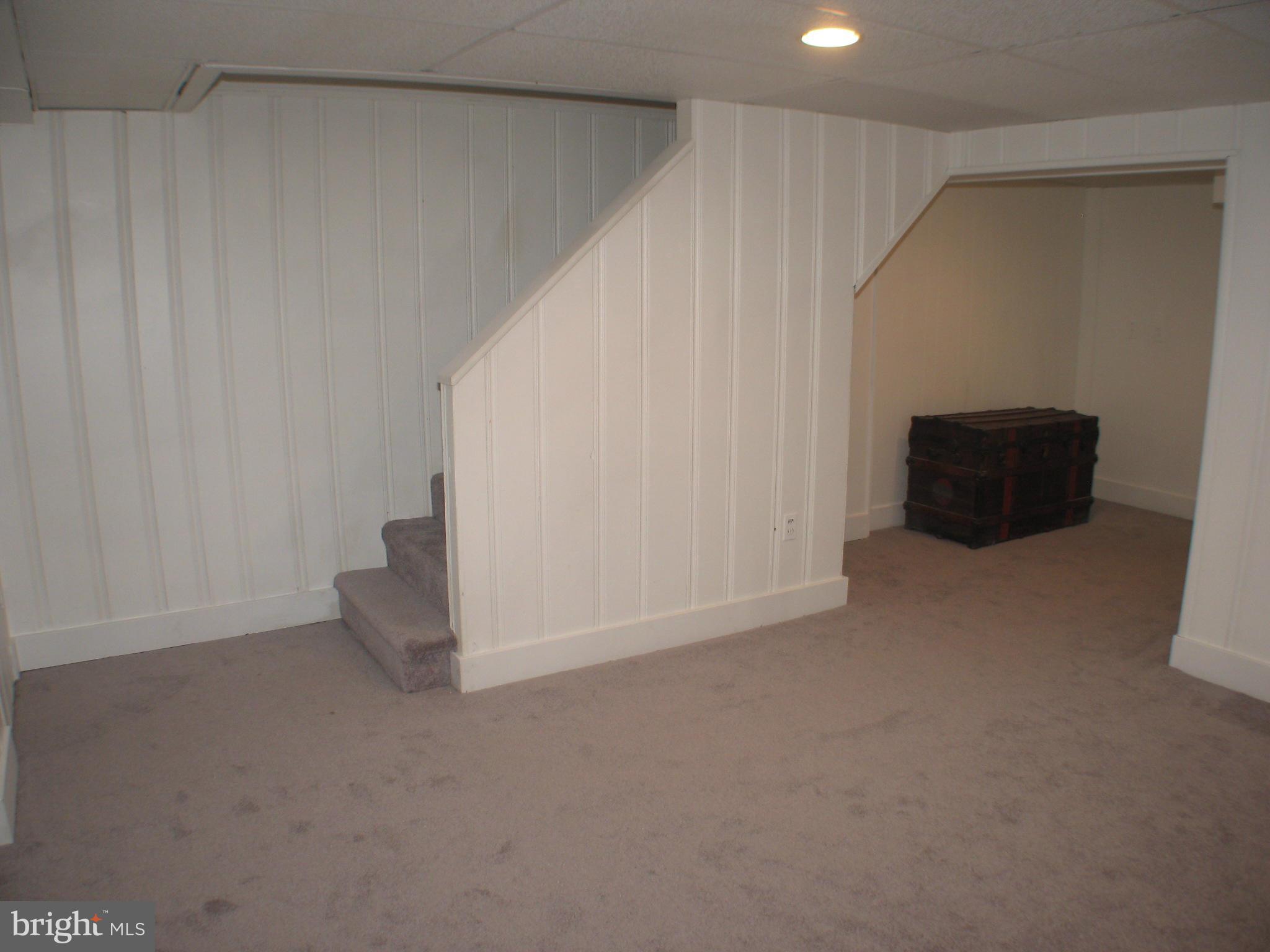 8301 Edgedale Road Baltimore, MD 21234 - Photo 6 of 14 Family Room