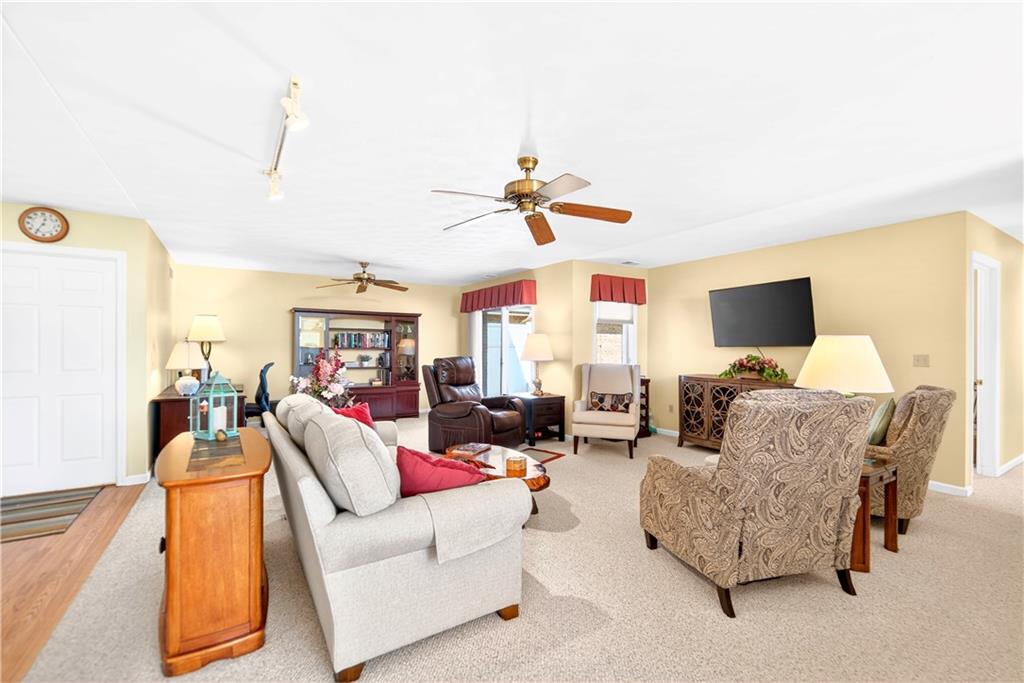 6261 Overlook Lane Rostraver Township, PA 15012 - Photo 20 of 44