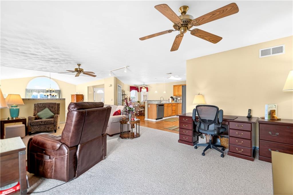 6261 Overlook Lane Rostraver Township, PA 15012 - Photo 22 of 44