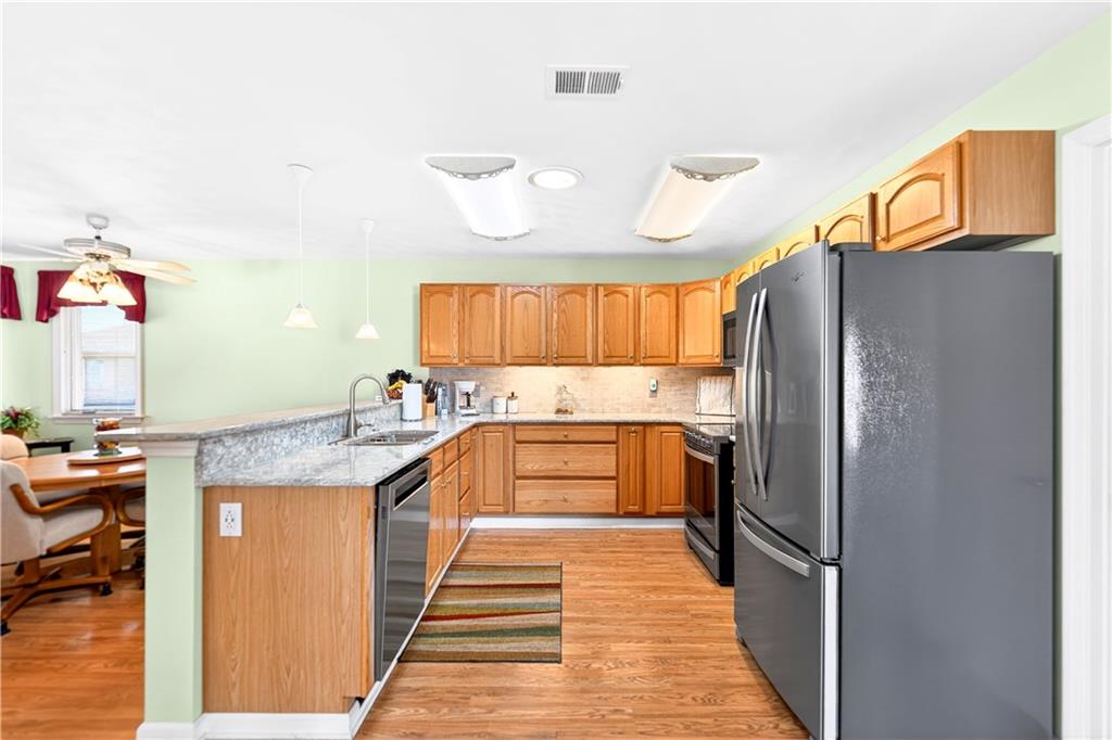 6261 Overlook Lane Rostraver Township, PA 15012 - Photo 6 of 44