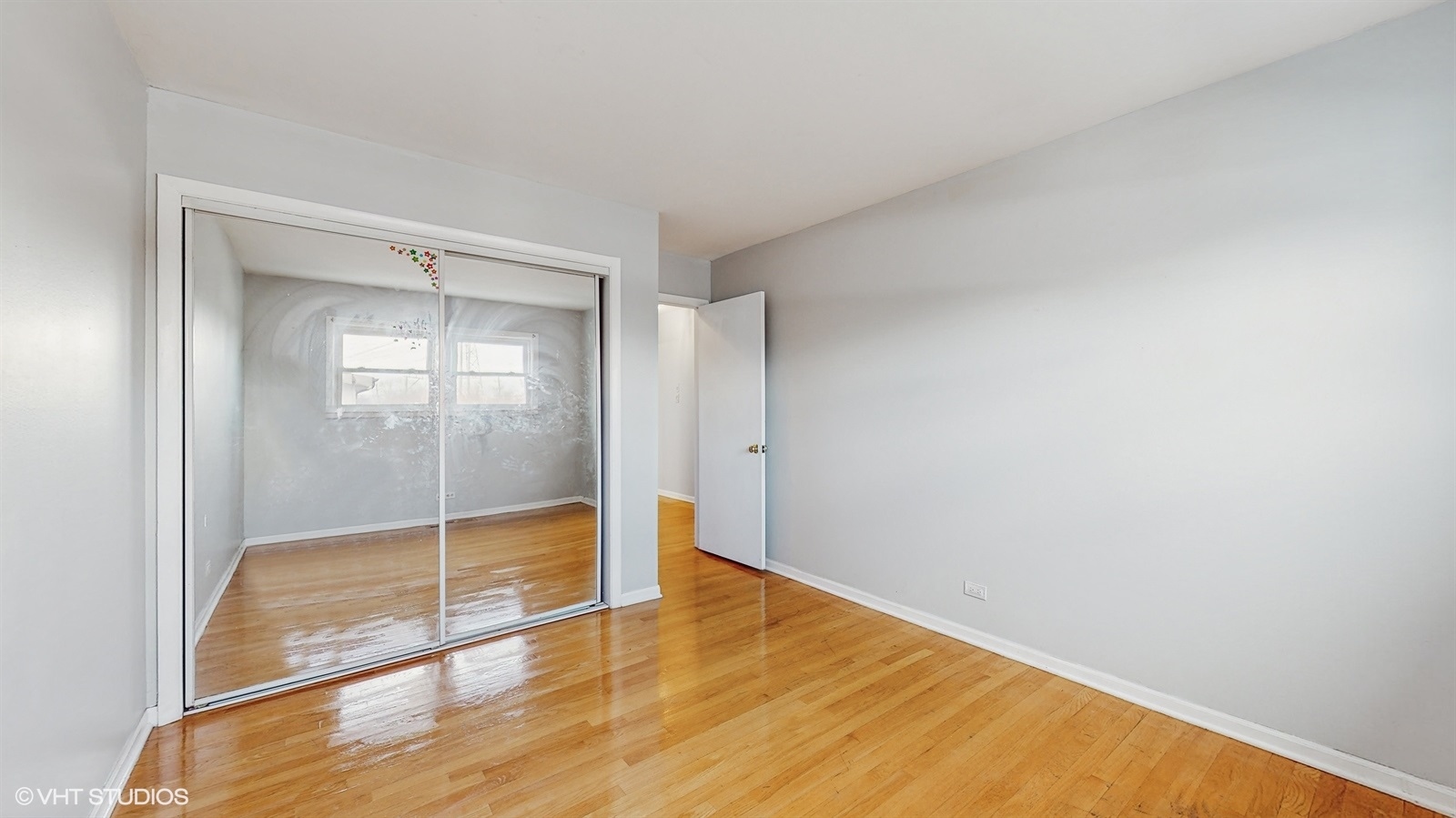7700 Maple Street Morton Grove, IL 60053 - Photo 33 of 43 a view of an empty room