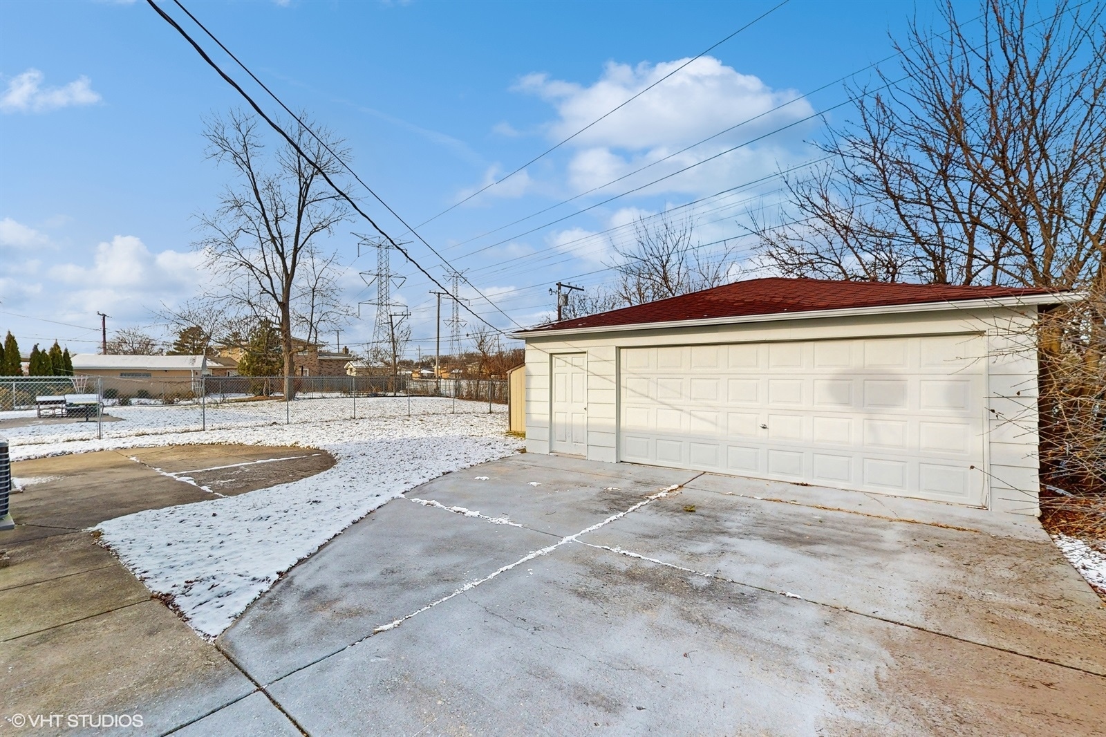 7700 Maple Street Morton Grove, IL 60053 - Photo 35 of 43 a view of a backyard of the house