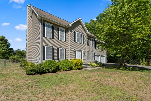 $4,400 | 802 Evergreen Avenue, Hamden, CT 06518