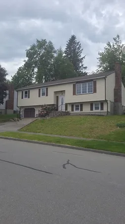 $589,900 | 39 Westport Road, Worcester, MA 01605