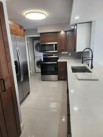 $3,000 | 5301 Northwest 2nd Avenue, Unit 307, Boca Raton, FL 33487