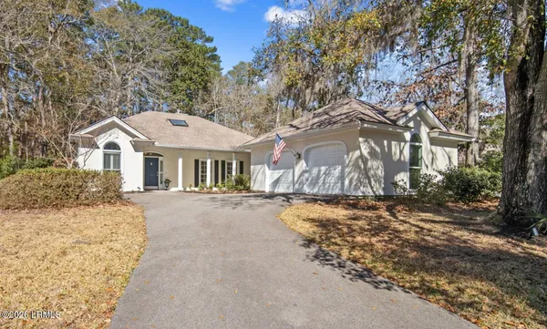 $559,000 | 10 Canebrake Lane, Bluffton, SC 29910