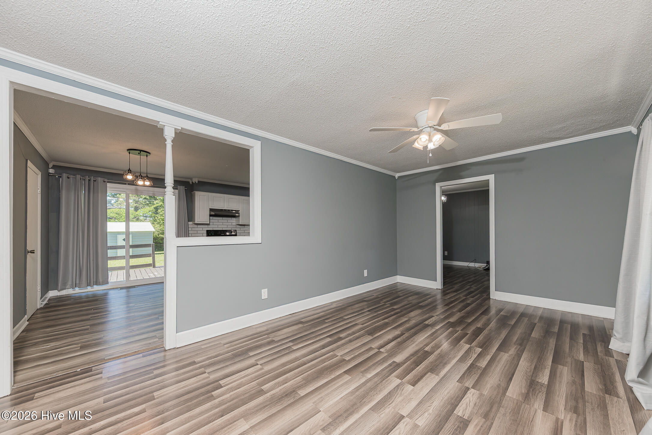 69 Sanders Drive Hubert, NC 28539 - Photo 4 of 33 8LIVING