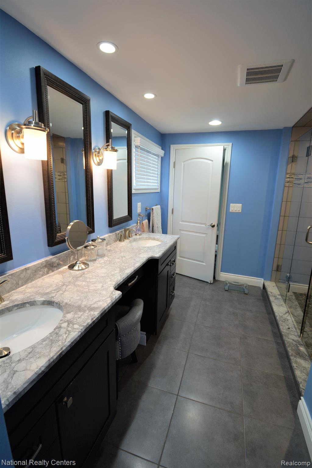 32308 Red Clover Road Farmington, MI 48334 - Photo 17 of 37 Gallery Image 17