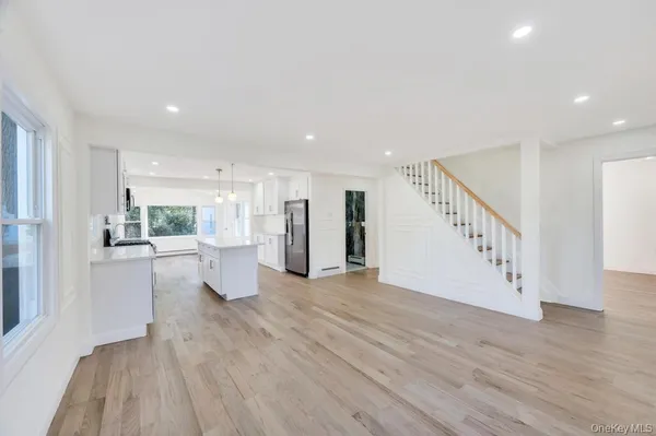 $849,990 | 624 Townline Road, Hauppauge, NY 11788