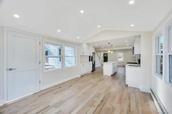 $849,990 | 624 Townline Road, Hauppauge, NY 11788