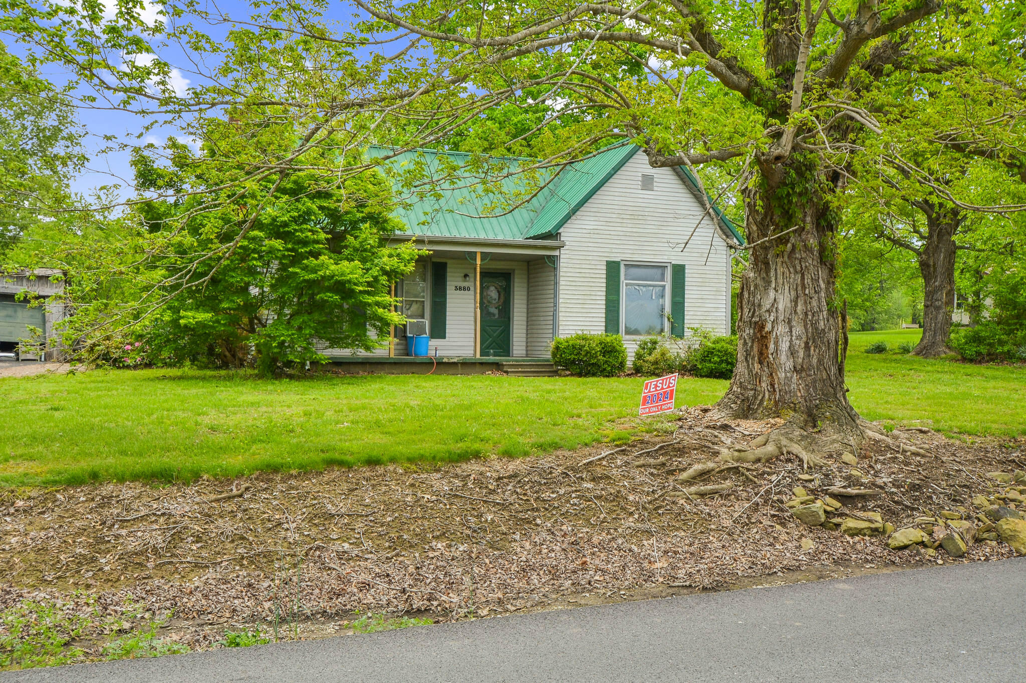 3880 Dalton Road Providence, KY 42450 - Photo 1 of 24 3880 Dalton Rd