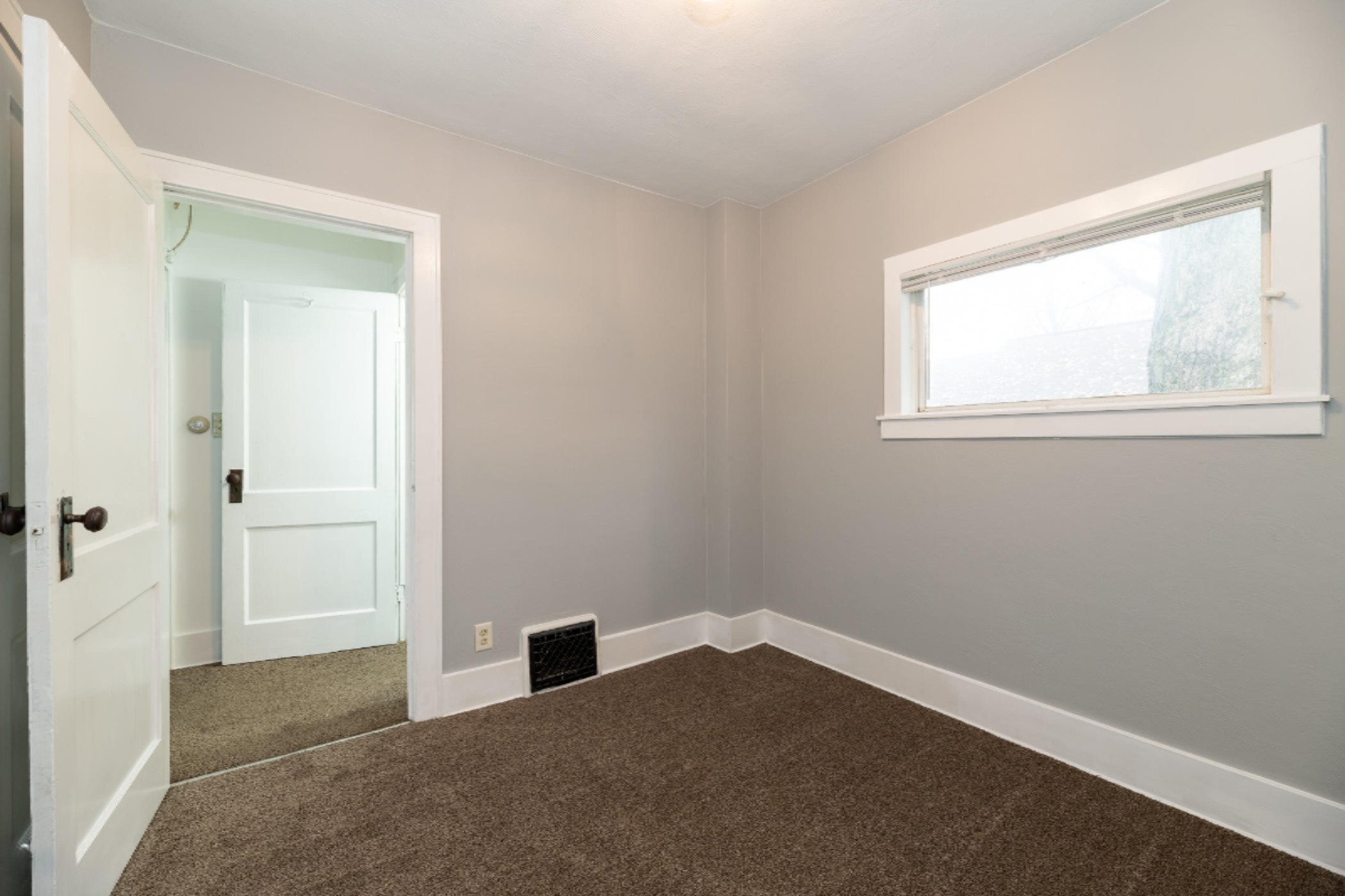 309 West Wheeler Street Three Rivers, MI 49093 - Photo 18 of 32 Comfortable rooms