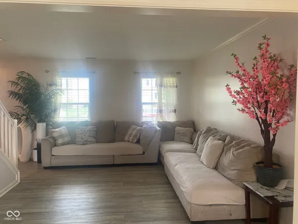 $398,000 | 6425 Bonneville Drive, Indianapolis, IN 46237