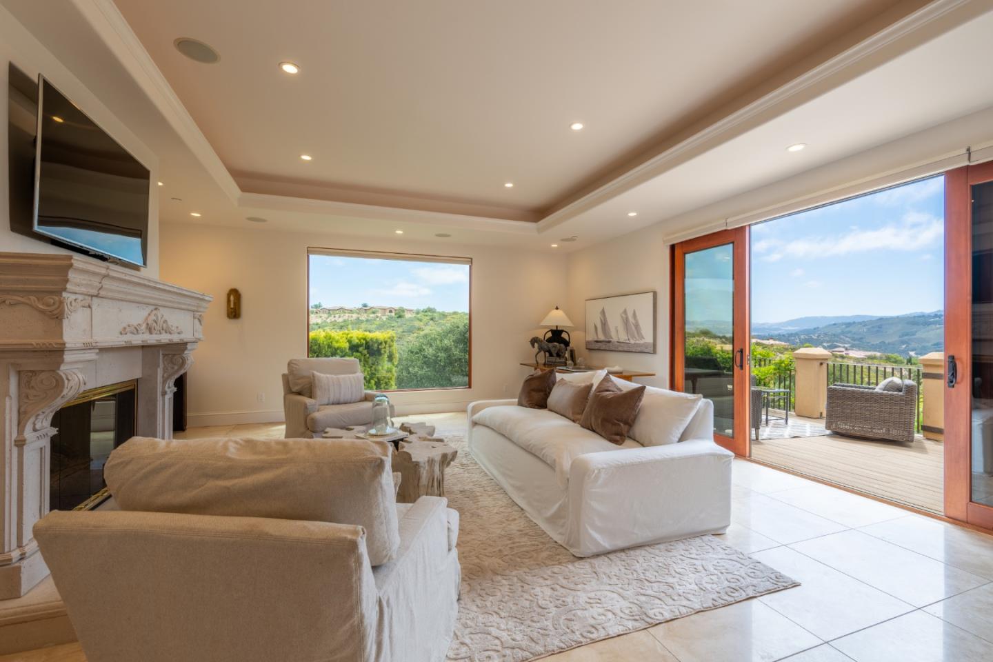 500 Belavida Road Monterey, CA 93940 - Photo 12 of 62