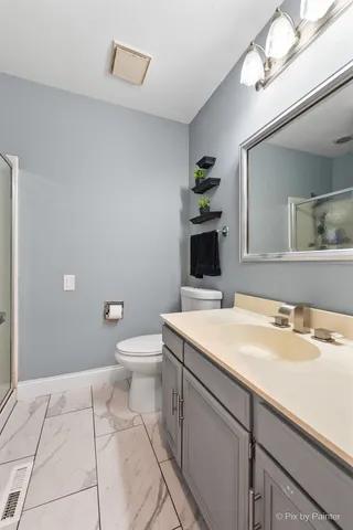 $320,000 | 1104 Florimond Drive, Unit 1104, Elgin, IL 60123