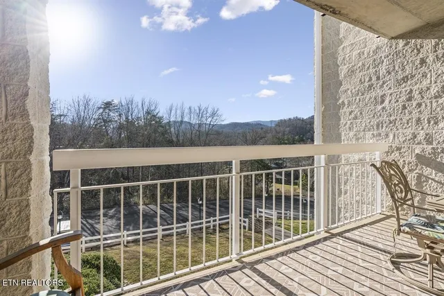 $429,900 | 205 Ogle Drive, Unit 422, Sevierville, TN 37863