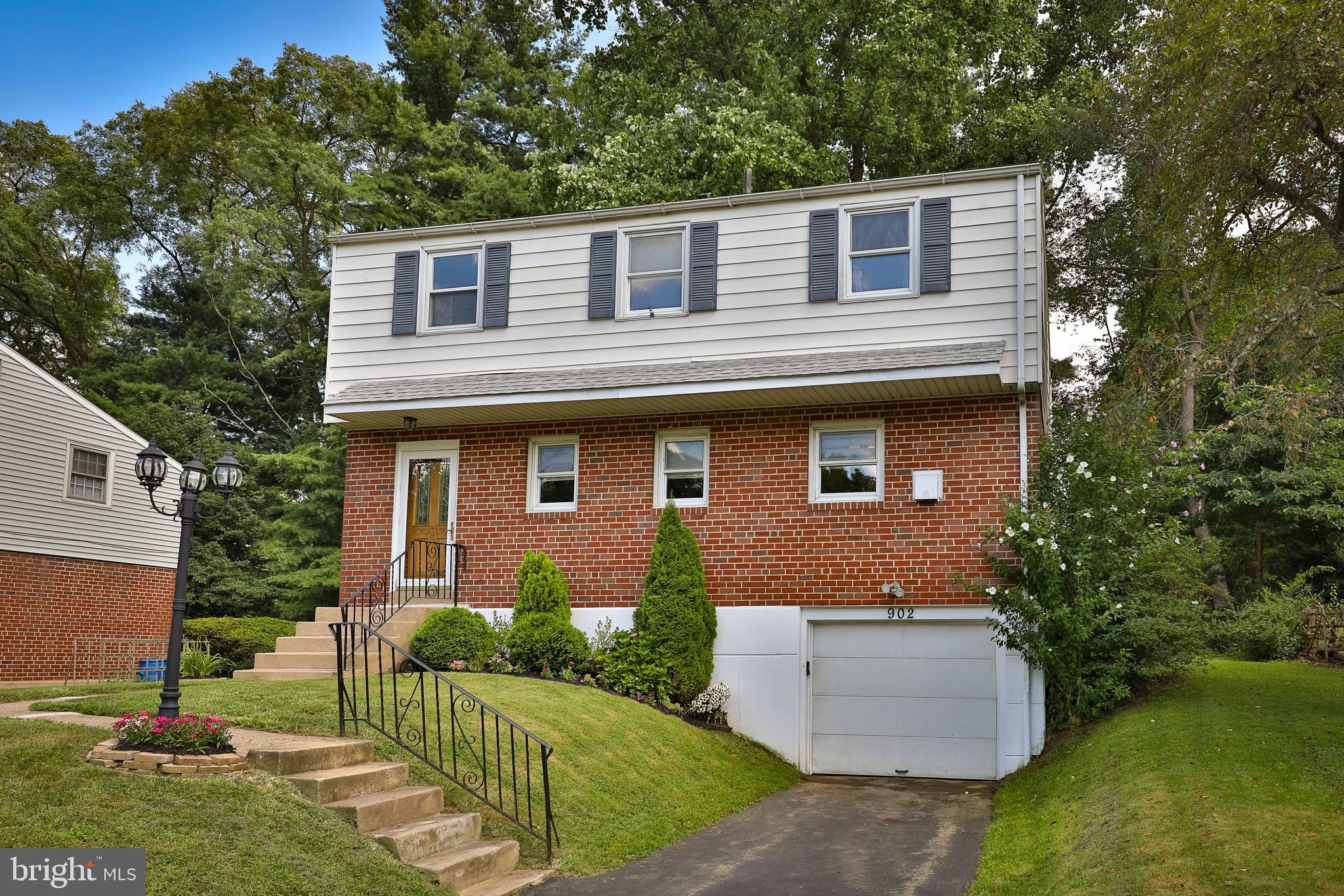 902 East Cathedral Road Philadelphia, PA 19128 - Photo 1 of 37 Exterior Front