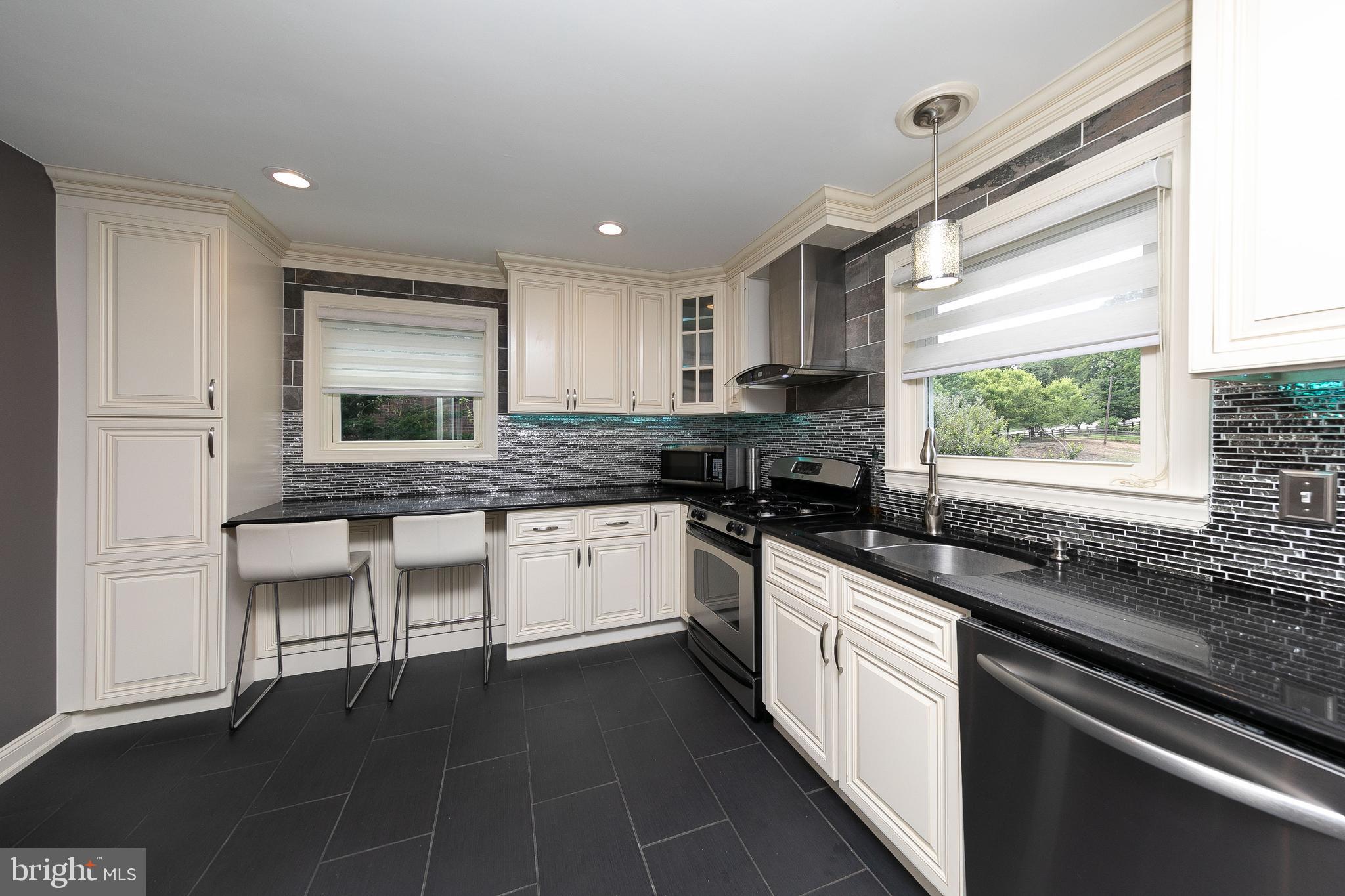902 East Cathedral Road Philadelphia, PA 19128 - Photo 12 of 37 Kitchen