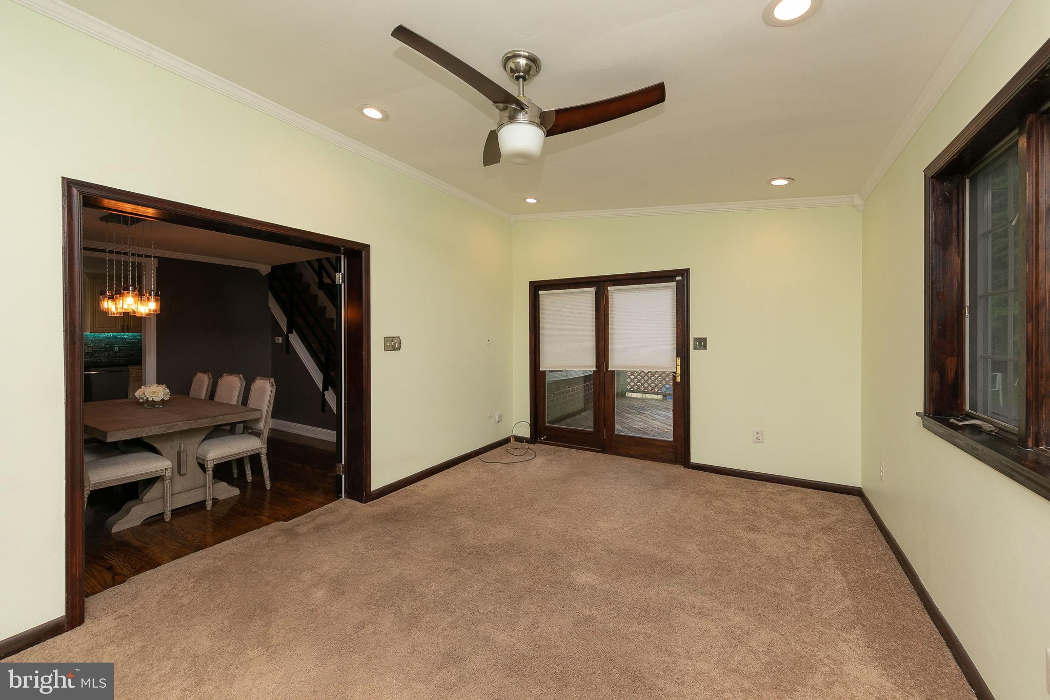 902 East Cathedral Road Philadelphia, PA 19128 - Photo 16 of 37 Family Room
