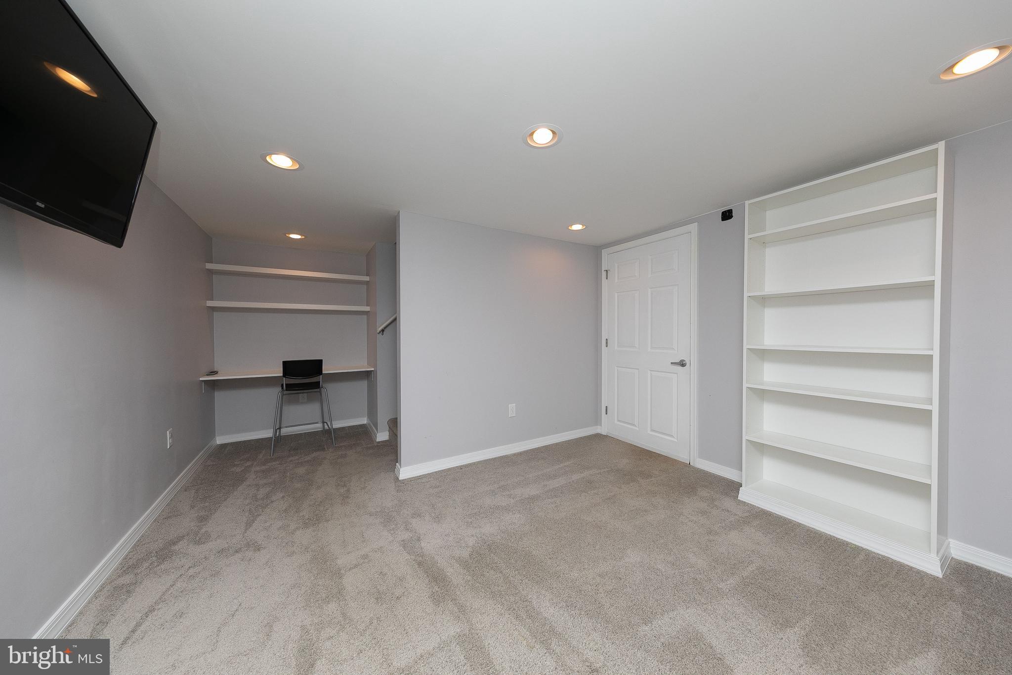 902 East Cathedral Road Philadelphia, PA 19128 - Photo 19 of 37 Finished Basement