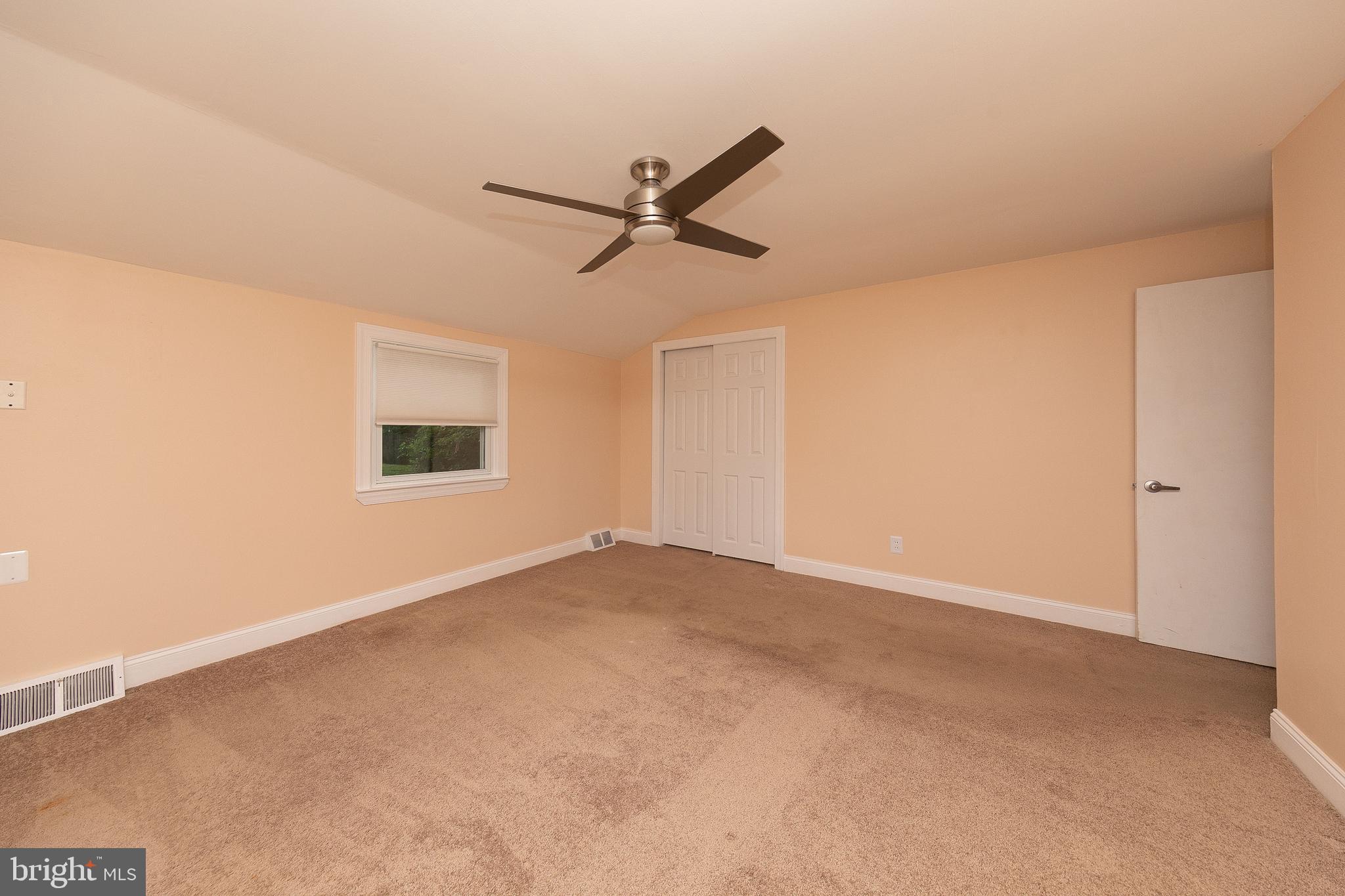 902 East Cathedral Road Philadelphia, PA 19128 - Photo 20 of 37 Master Bedroom
