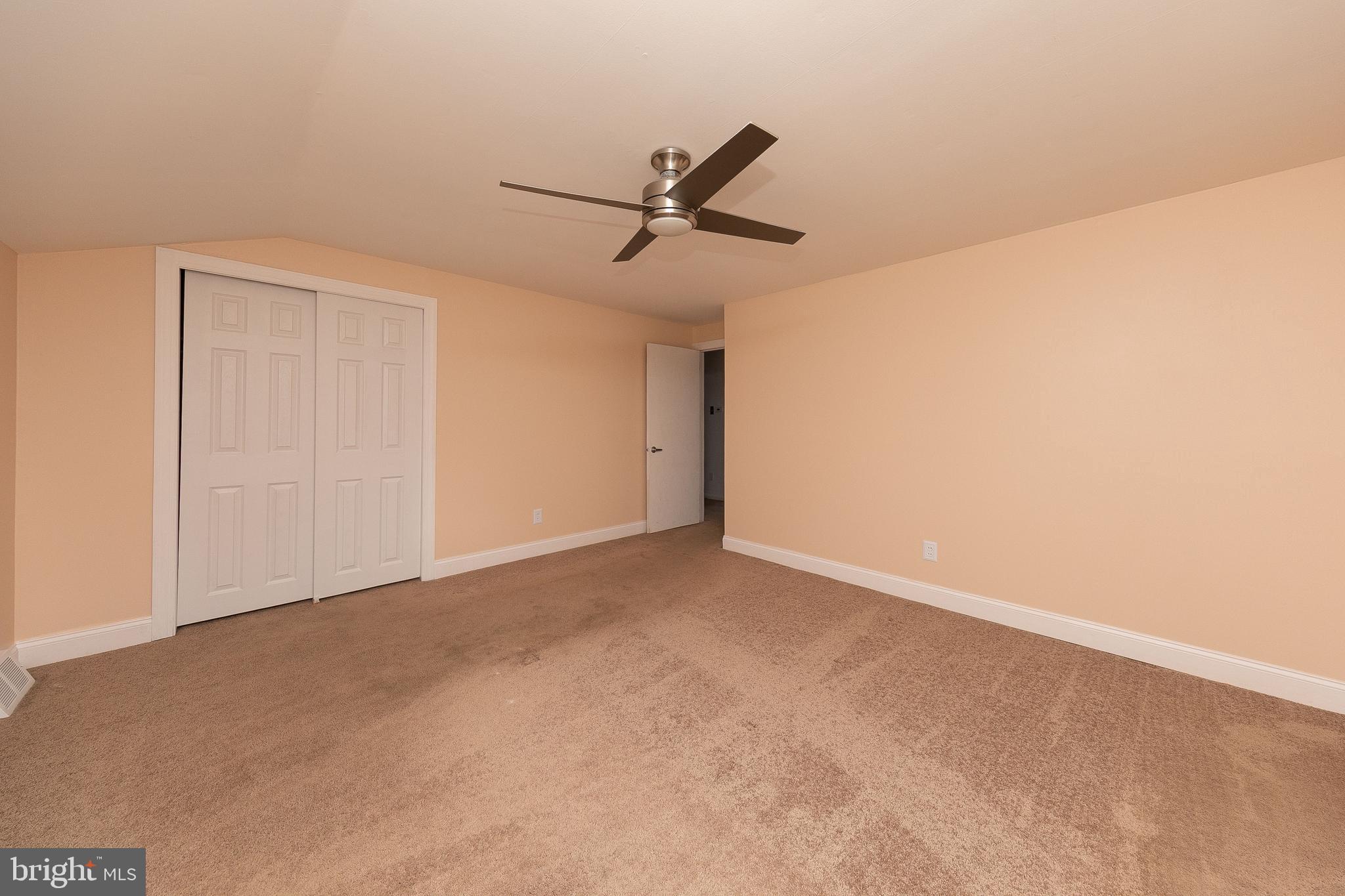 902 East Cathedral Road Philadelphia, PA 19128 - Photo 21 of 37 Master Bedroom