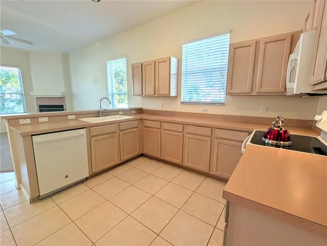 $2,995 | 4240 Hearthstone Drive, Sarasota, FL 34238