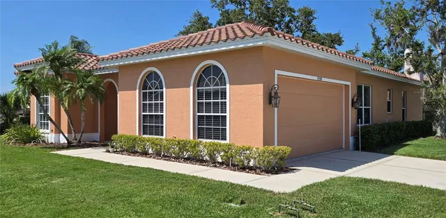 $2,995 | 4240 Hearthstone Drive, Sarasota, FL 34238