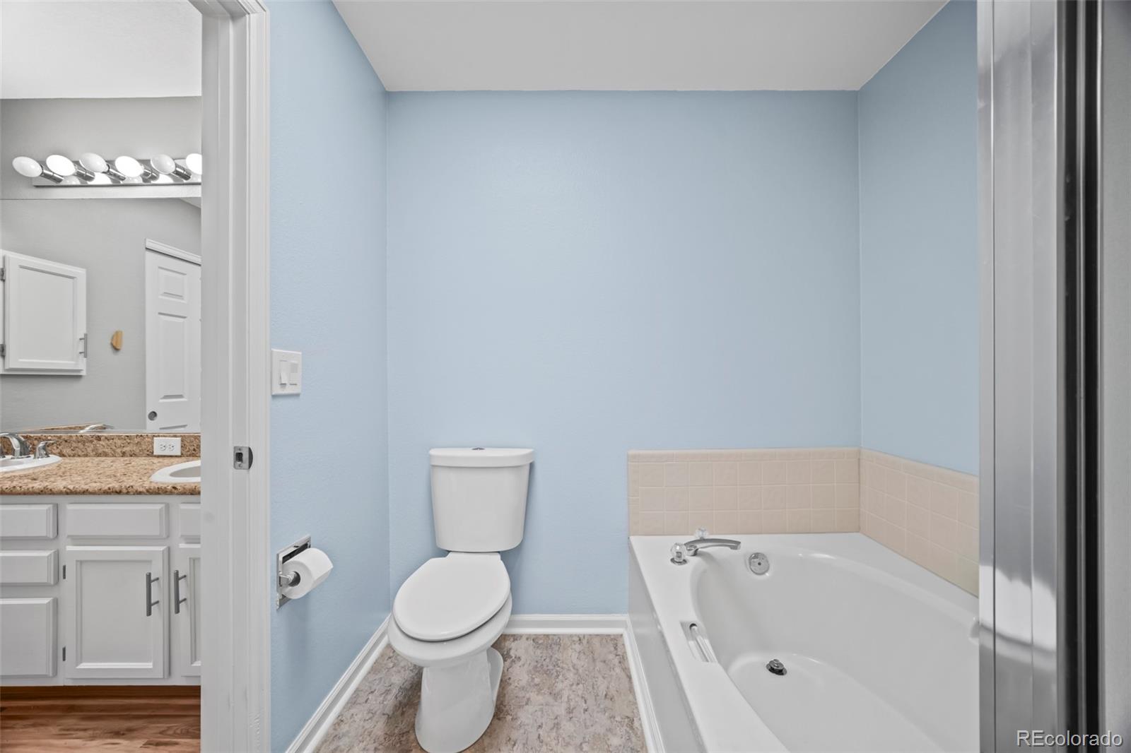 6310 South Harrison Way Centennial, CO 80121 - Photo 22 of 45