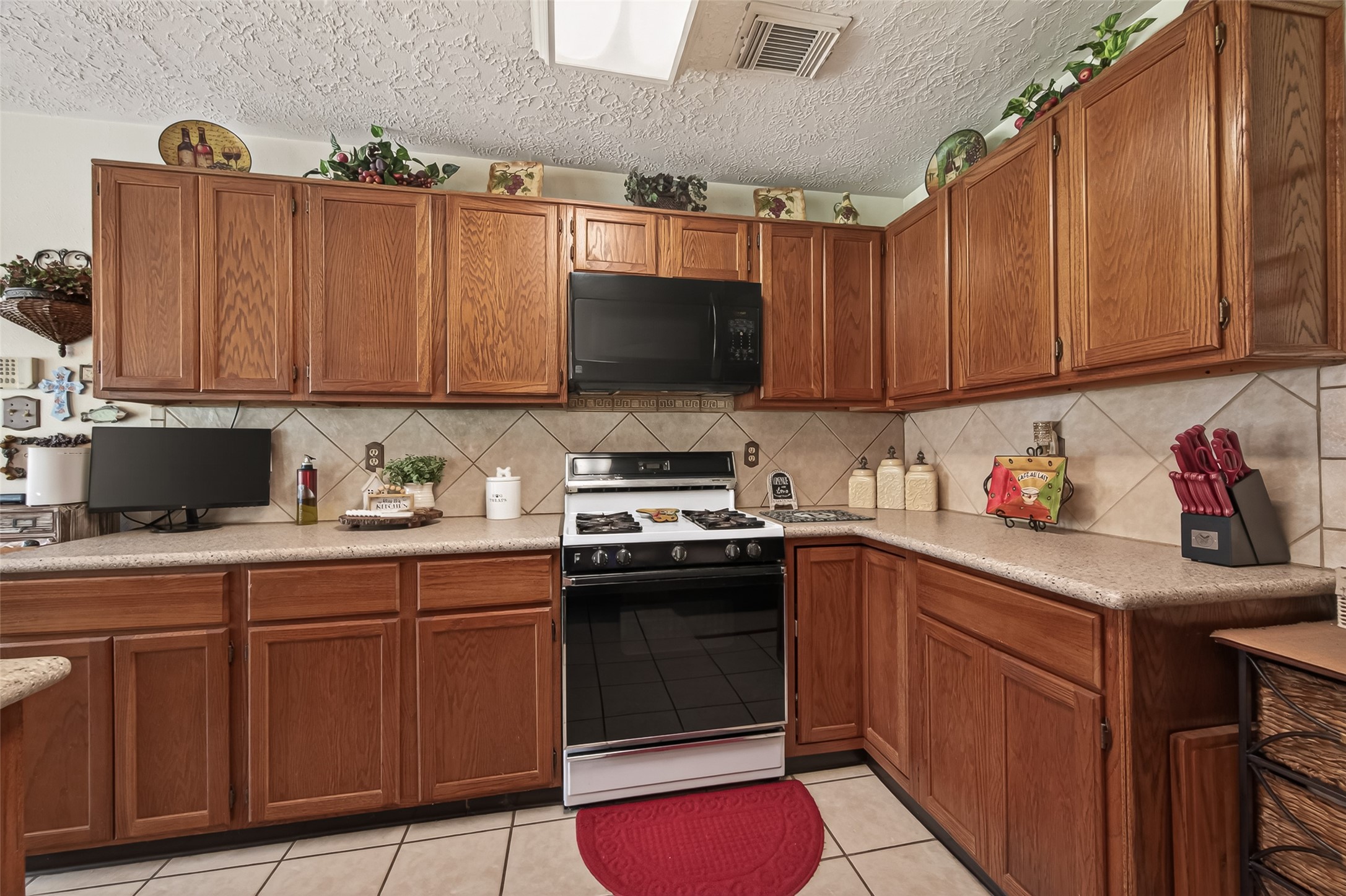 21514 Bluebonnet Meadow Lane Spring, TX 77388 - Photo 8 of 44