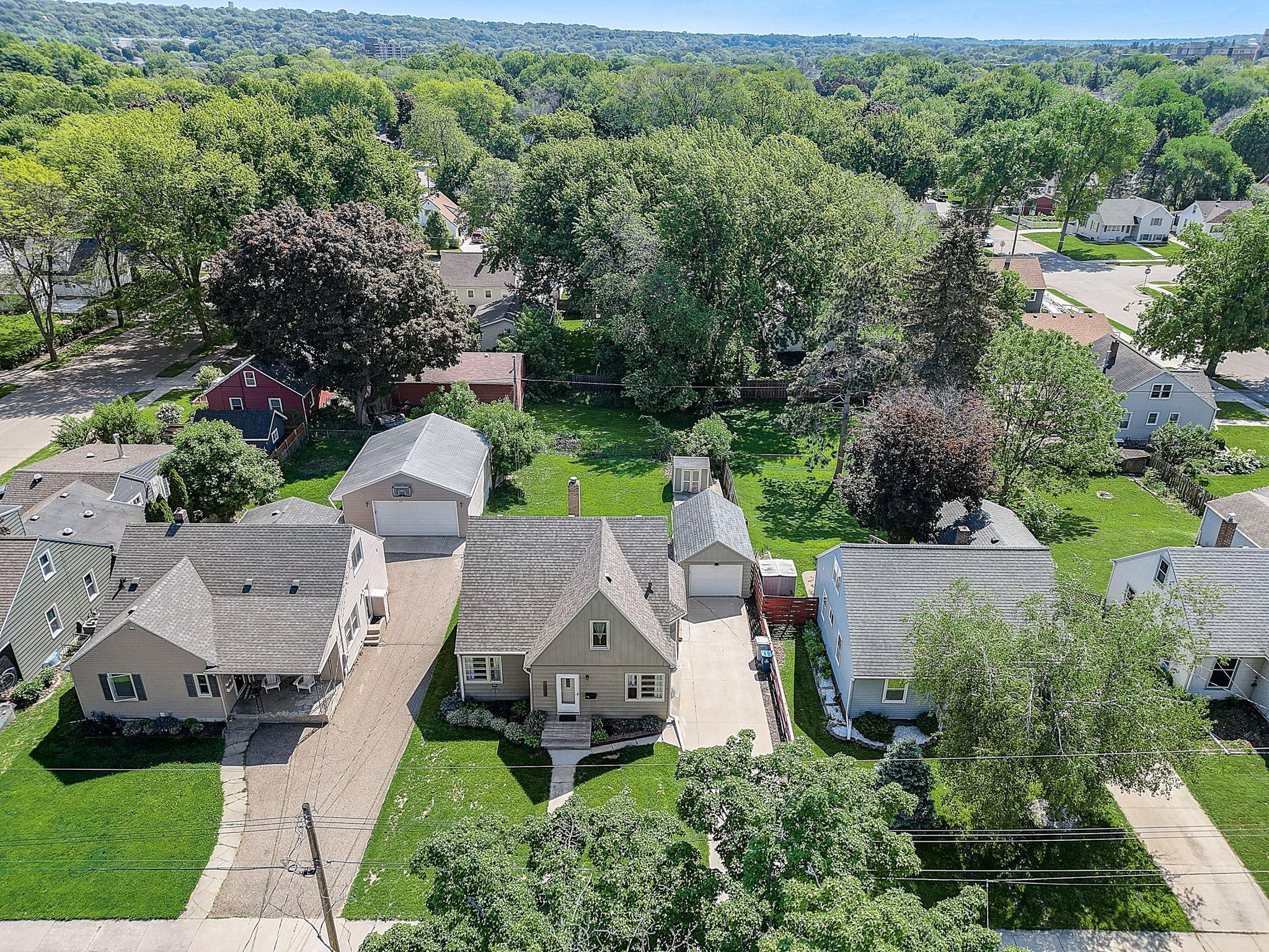 1118 8th Avenue Northwest Rochester, MN 55901 - Photo 46 of 55