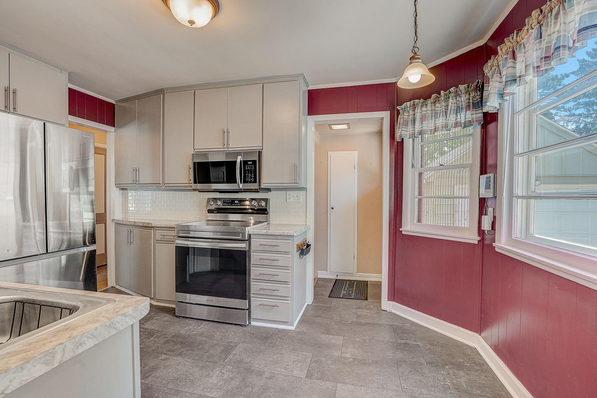 1118 8th Avenue Northwest Rochester, MN 55901 - Photo 10 of 55