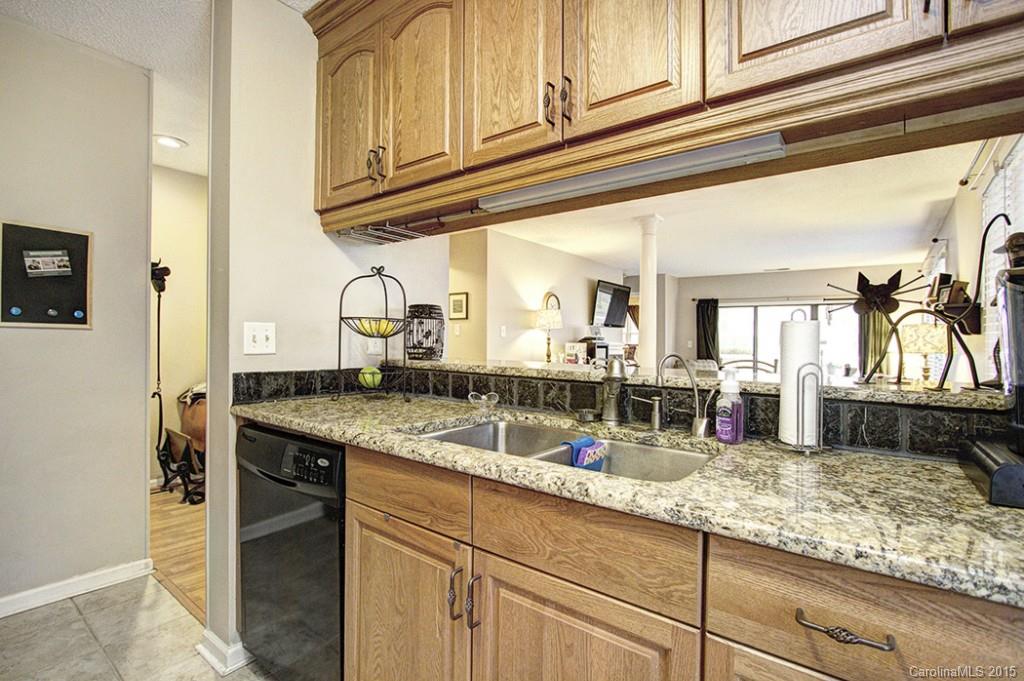 232 Queens Road, Unit 40 Charlotte, NC 28204 - Photo 8 of 24 Gallery Image 8