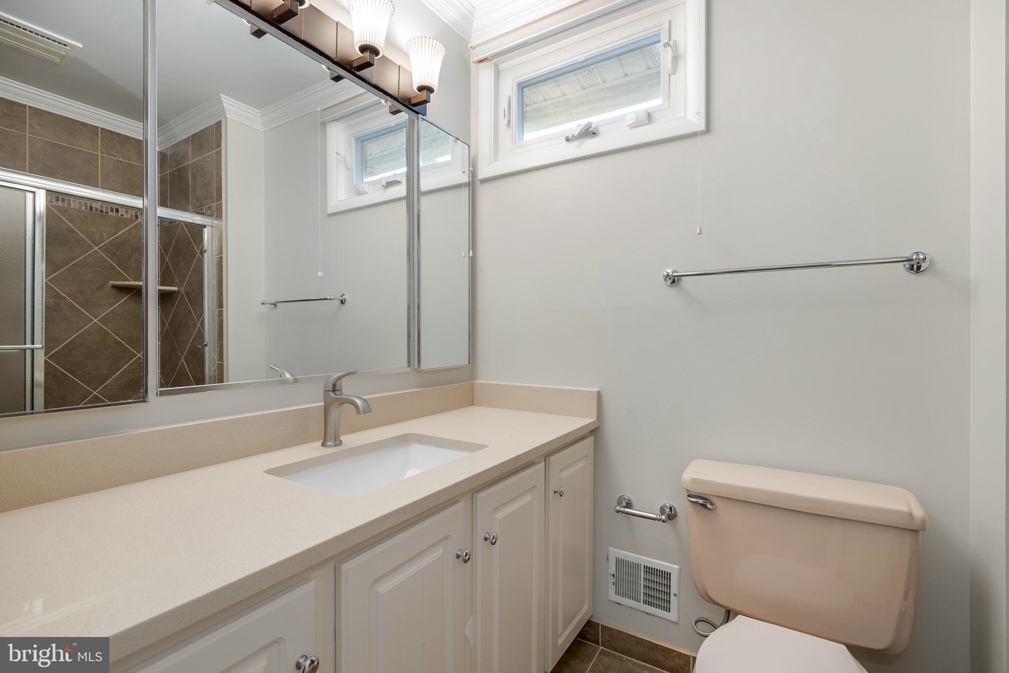 7013 Hadlow Drive Springfield, VA 22152 - Photo 32 of 50 Full Bath #3