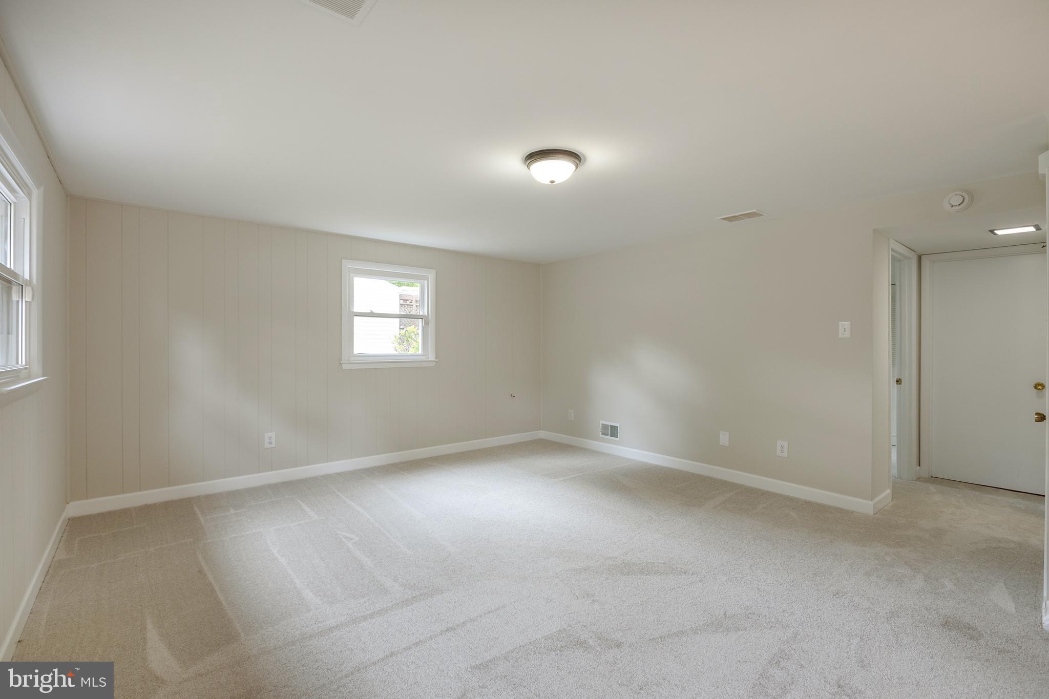 7013 Hadlow Drive Springfield, VA 22152 - Photo 36 of 50 Family Room