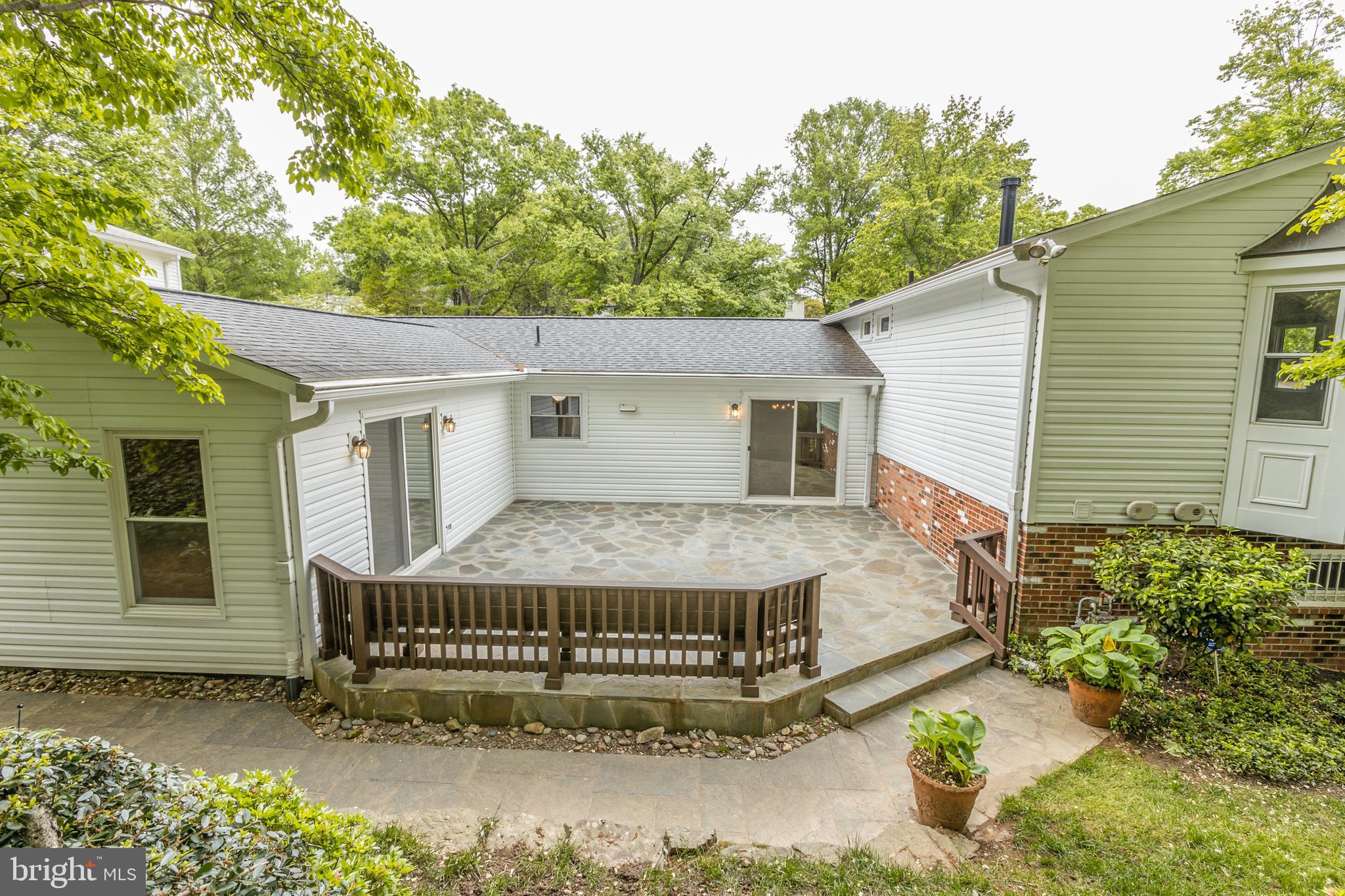 7013 Hadlow Drive Springfield, VA 22152 - Photo 46 of 50 Gallery Image 46